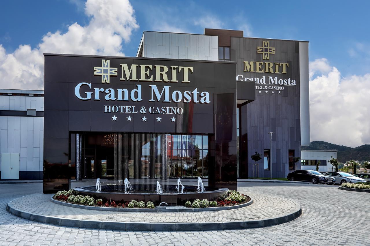 Merit Grand Mosta Spa Hotel & Casino سفيلين جراد المظهر الخارجي الصورة