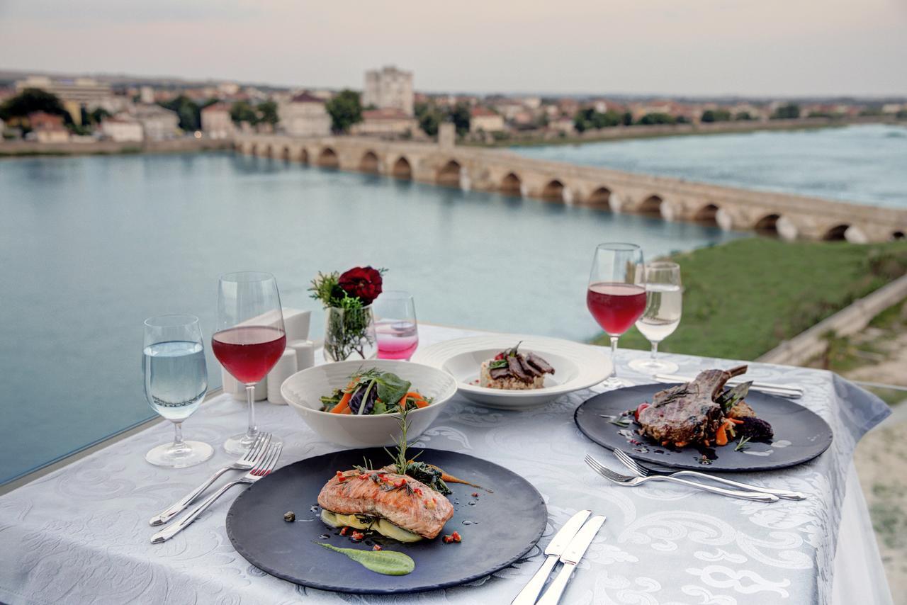 Merit Grand Mosta Spa Hotel & Casino سفيلين جراد المظهر الخارجي الصورة